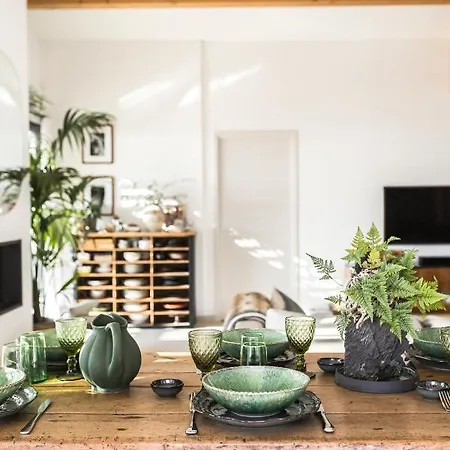 23 Guest house