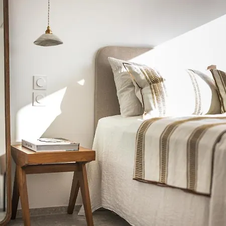 23 Guest house